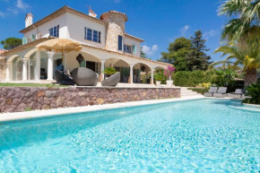 Splendide villa confortable, piscine privée, espace détente